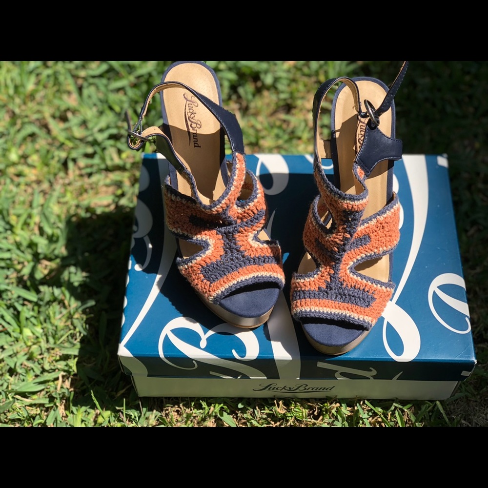 Closet closing final price